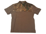 Camiseta polo de golf de manga corta con camuflaje marrón del coliseo de los montañeros de West Virginia (l) - sporting up