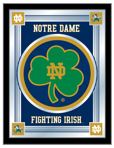 Notre Dame Fighting Irish Holland Bar Stool Co. Shamrock Logotypspegel (17" x 22") - Sporting Up