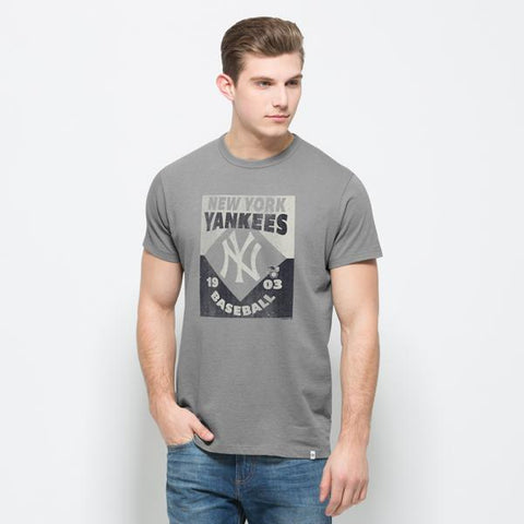 Compre camiseta de algodón gris knockaround flanker 1903 de los New York Yankees 47 Brand - Sporting Up