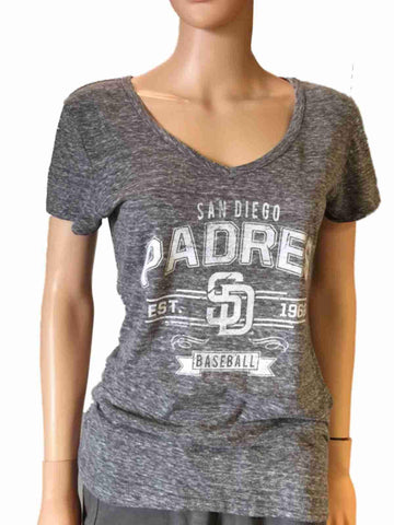 Shoppen Sie das Damen-T-Shirt „San Diego Padres Saag“ in Grau mit lockerem, weichem Baseball-T-Shirt und V-Ausschnitt – sportlich