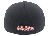 Ole miss rebels tow gorra roja marino booster plus performance golf flexfit hat - sporting up