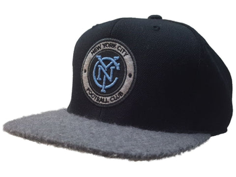New York City FC Mitchell & Ness schwarze Furry Bill Fitted Flat Bill Hat Cap (7 3/8) – sportlich