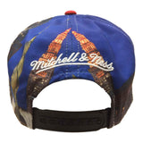 Mitchell & Ness City Scape Blue & Red verstellbare Snapback-Flat-Bill-Mütze – sportlich