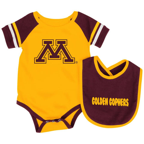 Achetez un ensemble de tenue une pièce et bavoir pour bébé Minnesota Golden Gophers Colosseum Roll-Out - Sporting Up