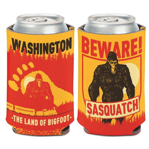 Compre en Washington "La tierra de Bigfoot" Cuidado con el enfriador de latas de bebida Sasquatch WinCraft - Sporting Up